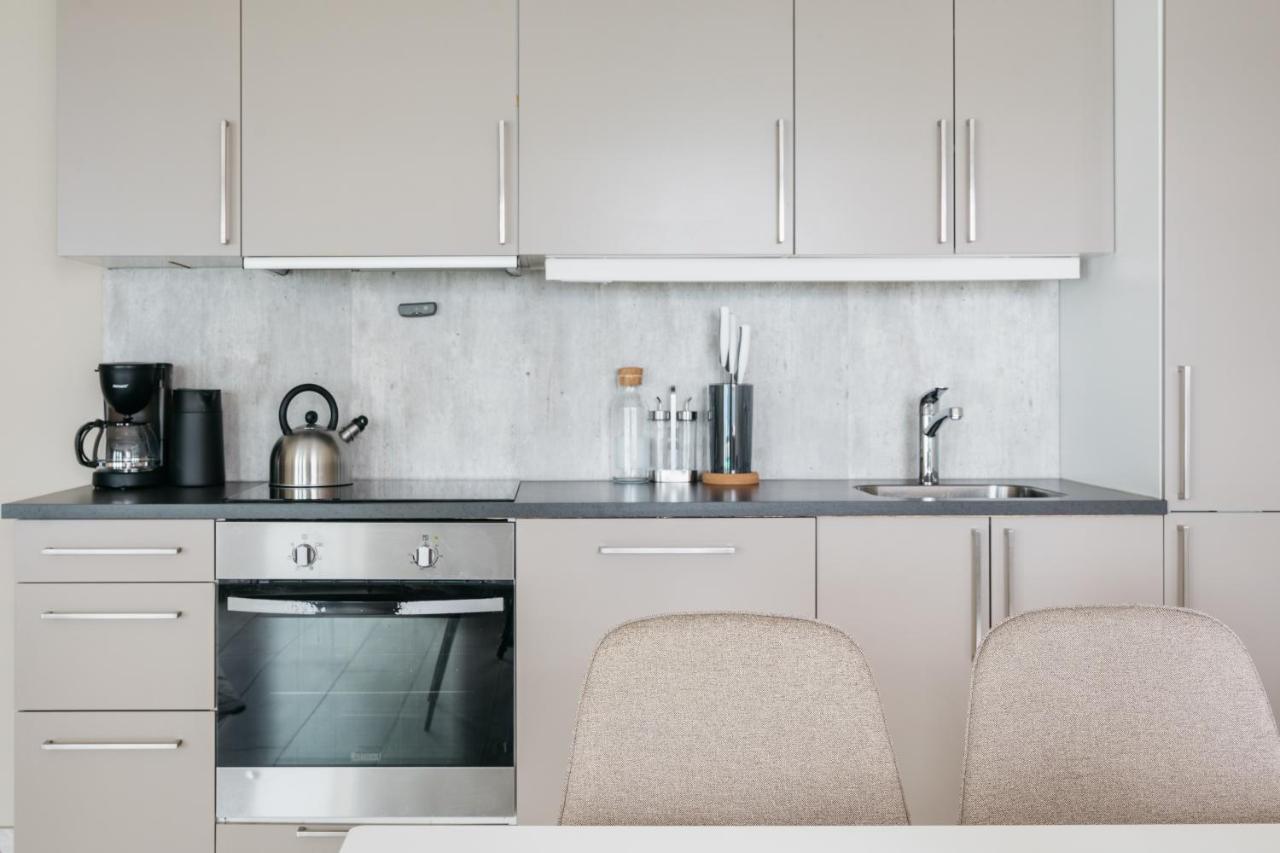 Stay L Urban - Spacious Apartment With Private Terrace Берген Экстерьер фото